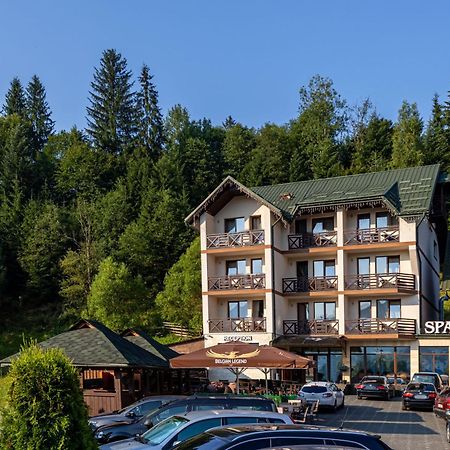 Hotel La Кrechunu à Bukovel Extérieur photo