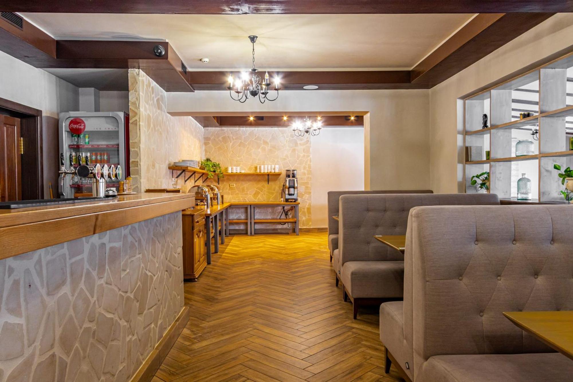 Hotel La Кrechunu à Bukovel Extérieur photo