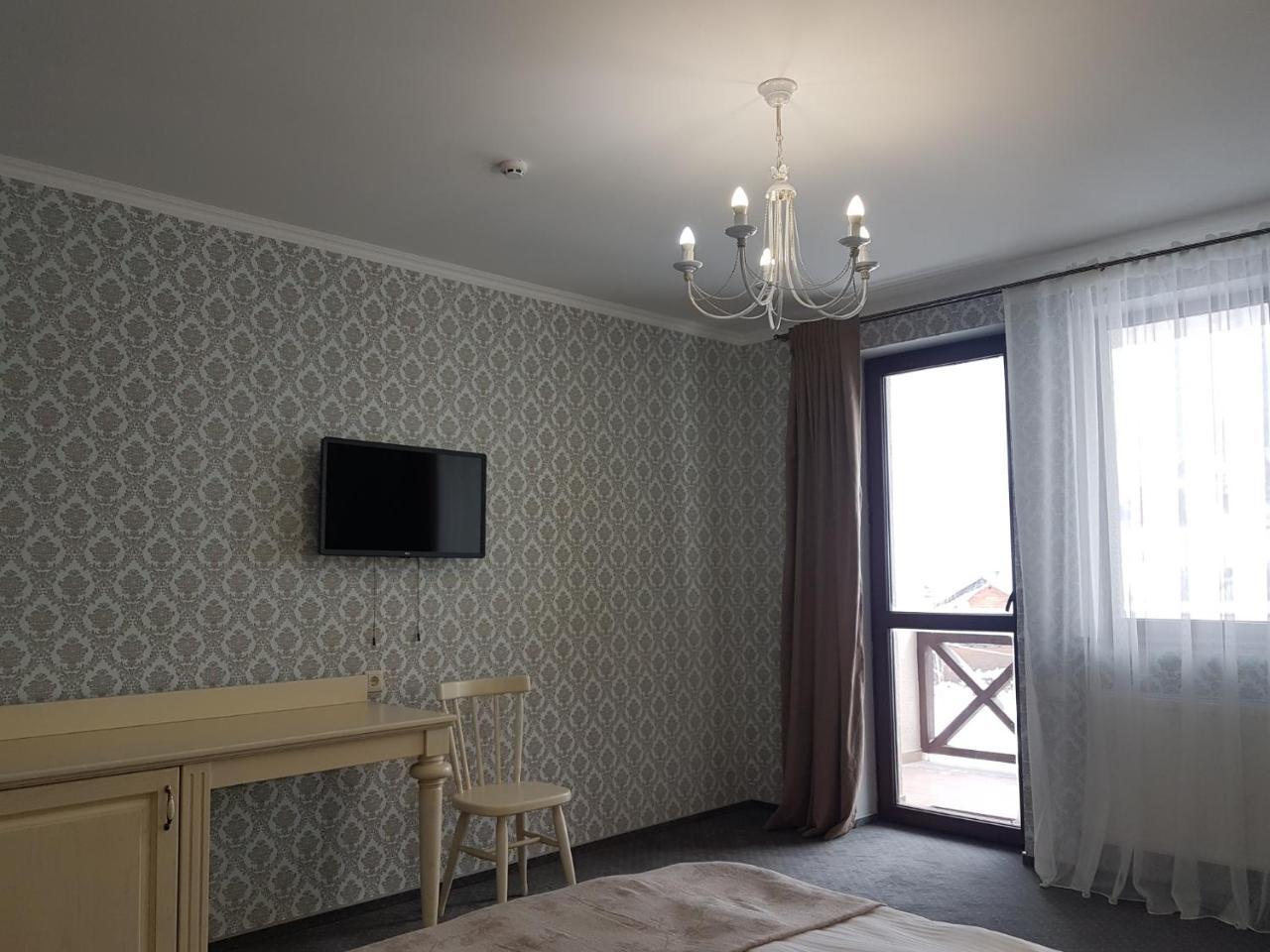 Hotel La Кrechunu à Bukovel Extérieur photo