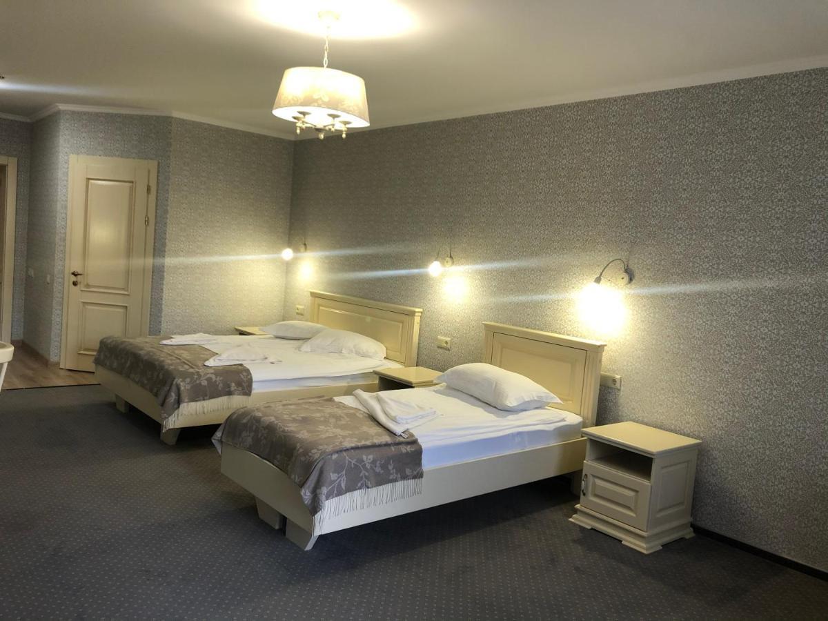 Hotel La Кrechunu à Bukovel Extérieur photo